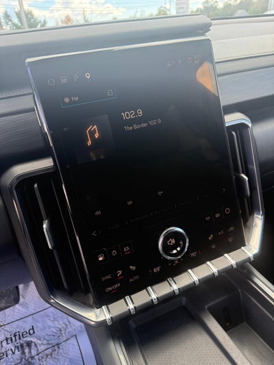 2025 GMC Acadia AWD AT4