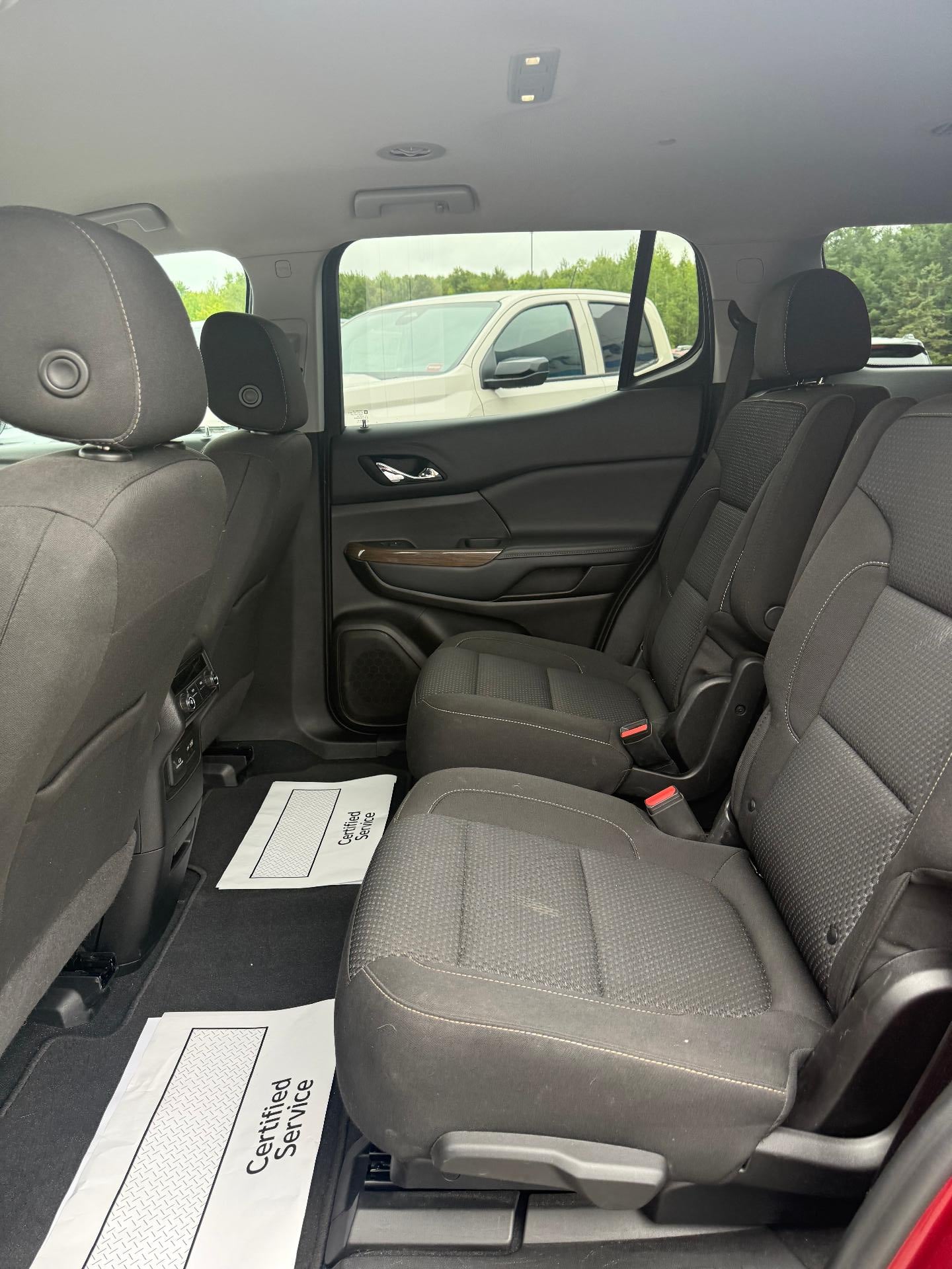 2022 GMC Acadia AWD SLE