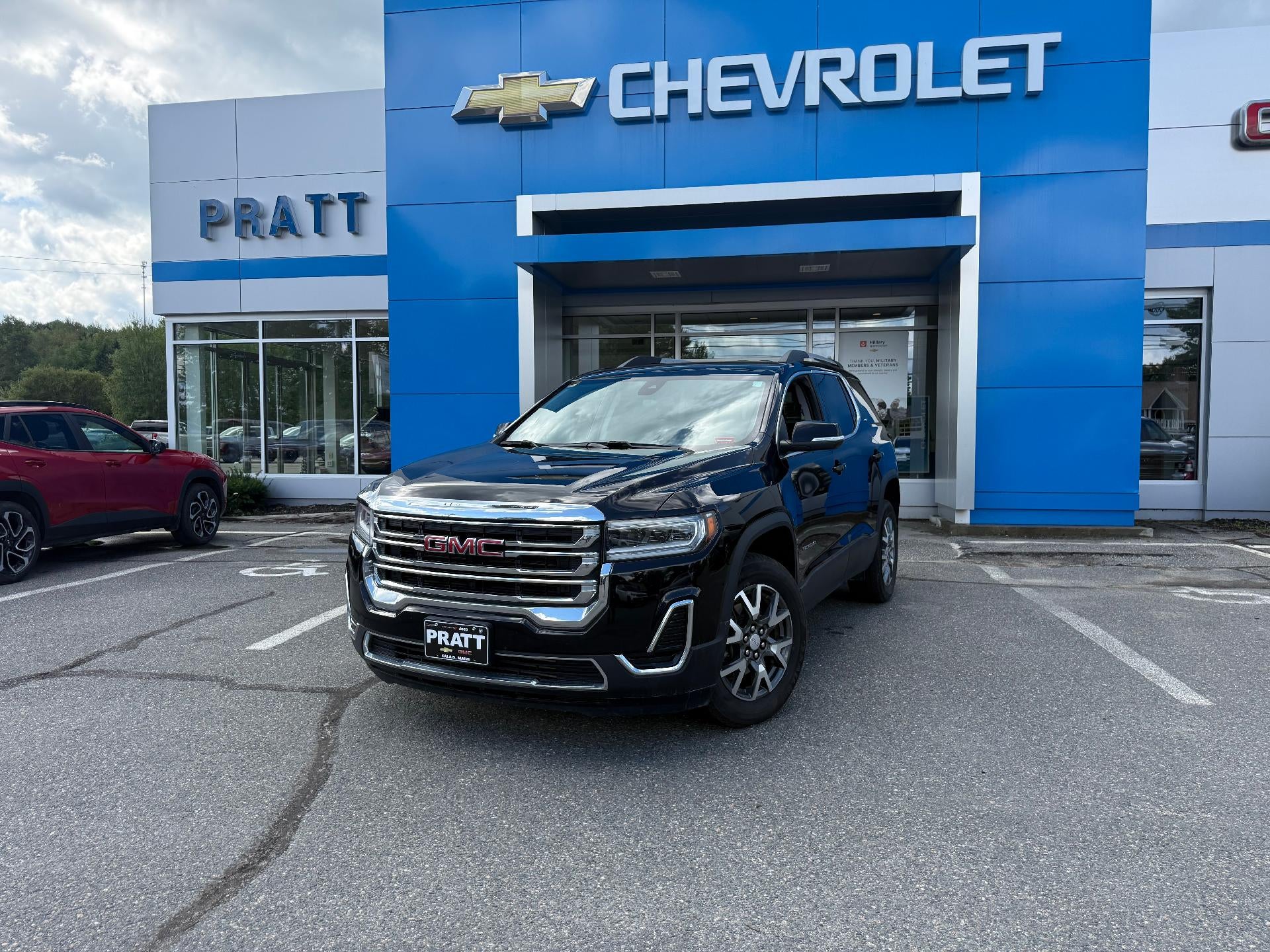 2023 GMC Acadia AWD SLE