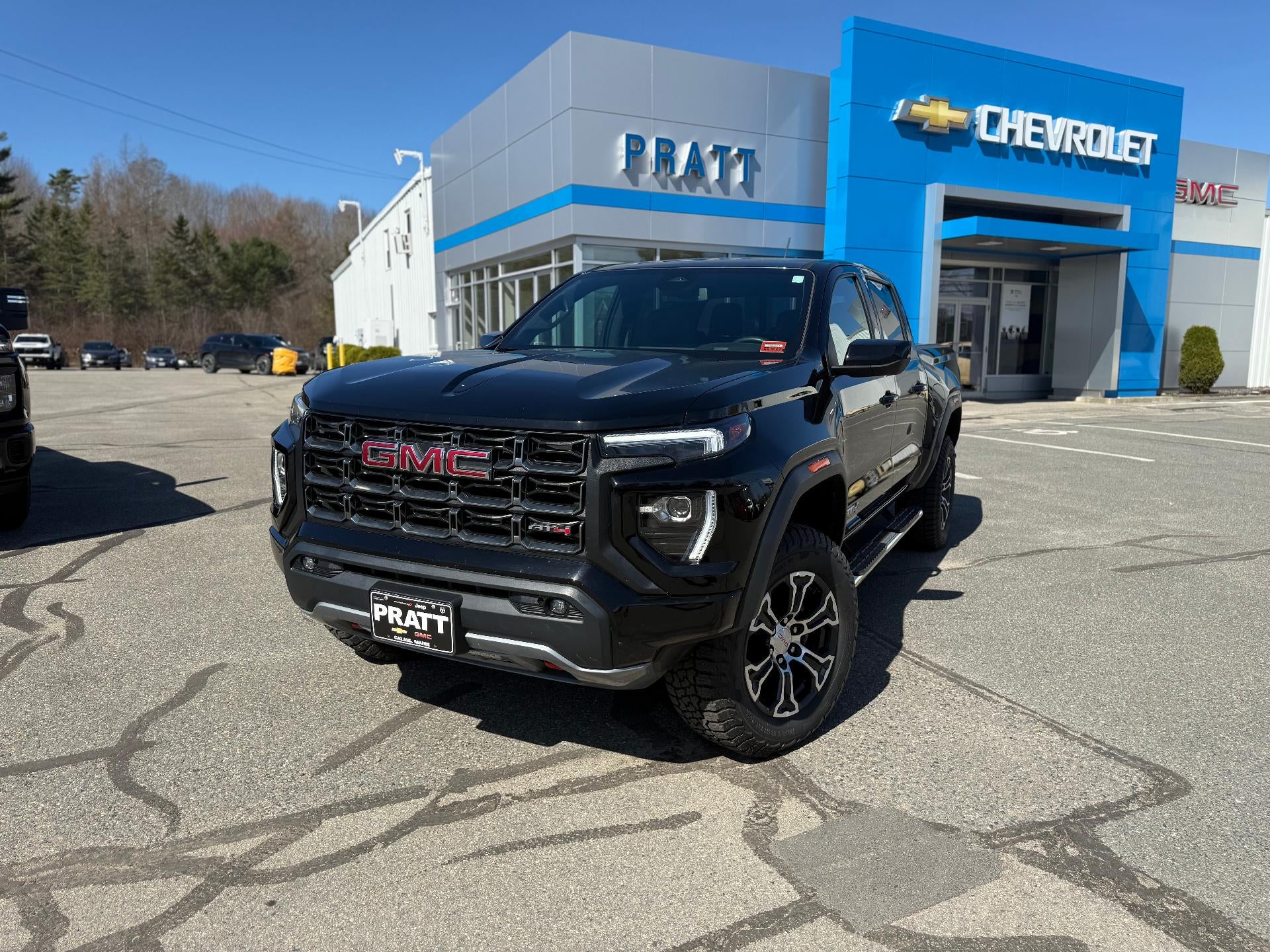 2023 GMC Canyon 4WD Crew Cab Short Box AT4