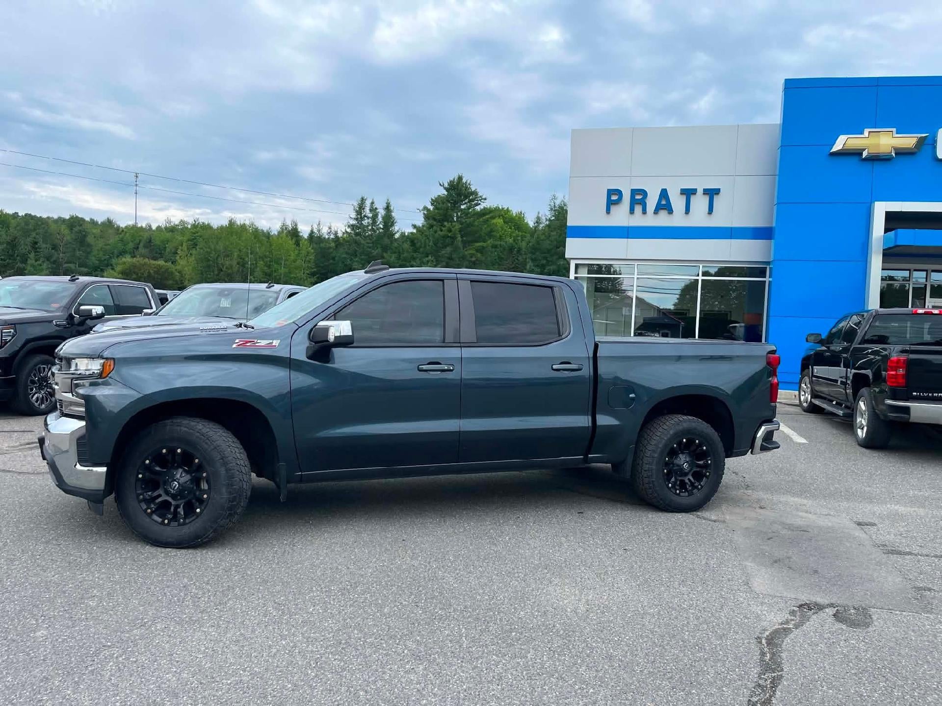 2020 Chevrolet Silverado 1500 4WD Crew Cab Short Bed LT